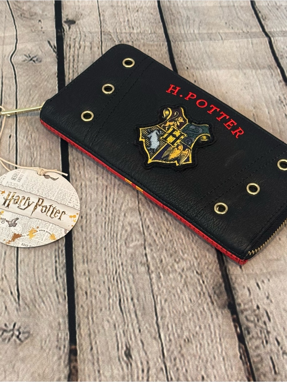 Loungefly Harry Potter Crest Wallet